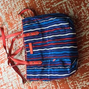 Vera crossbody w/callouts